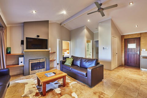 Eight Willows Retreat - Tourism Caloundra 13