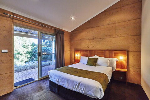 Eight Willows Retreat - Tourism Caloundra 26