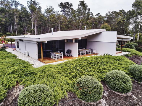 Eight Willows Retreat - Tourism Caloundra 24