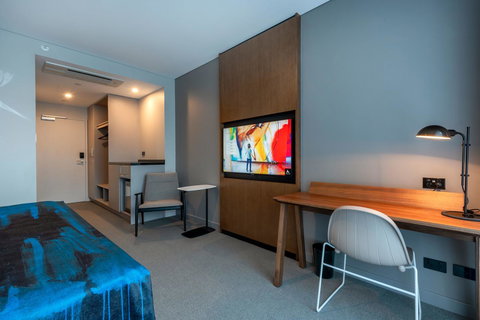 The Adnate Perth - Art Series - Tourism Caloundra 12