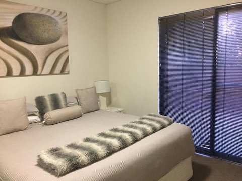 Parklane Apartments - Tourism Caloundra 8