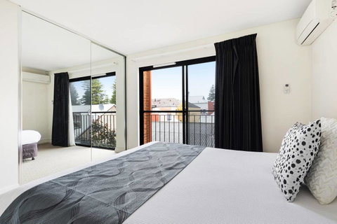 Parklane Apartments - Tourism Caloundra 37