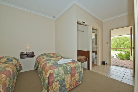 Rayanne Homestead - Tourism Caloundra 12