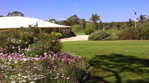 Rayanne Homestead - Tourism Caloundra 0