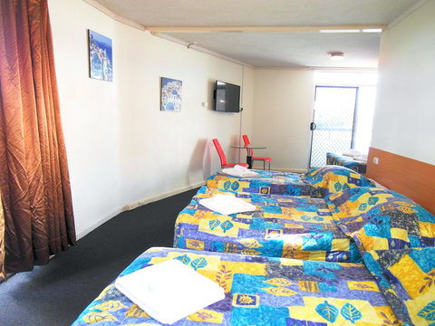 Econo Lodge Rivervale - Tourism Caloundra 24