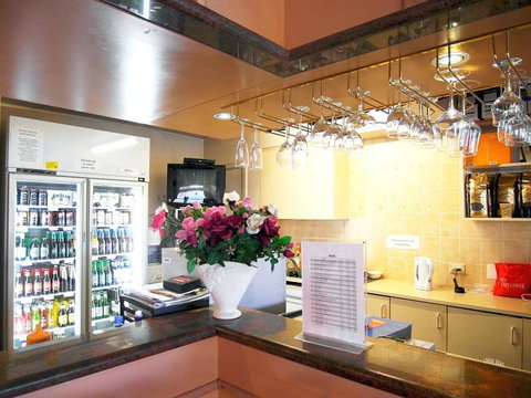 Econo Lodge Rivervale - Tourism Caloundra 14