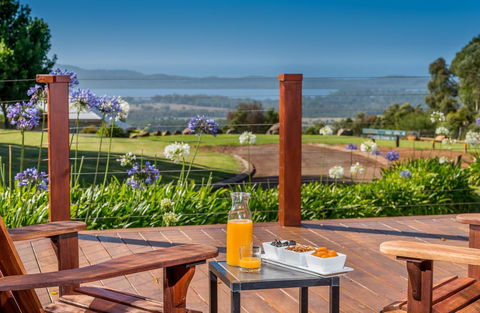 Chimes Spa Retreat - Tourism Caloundra 1