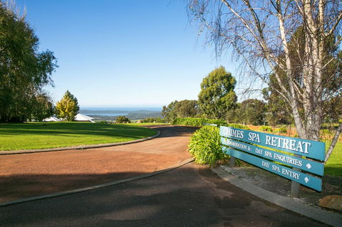 Chimes Spa Retreat - Tourism Caloundra 29