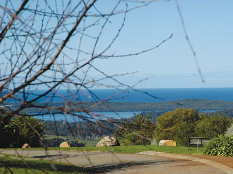 Chimes Spa Retreat - Tourism Caloundra 28