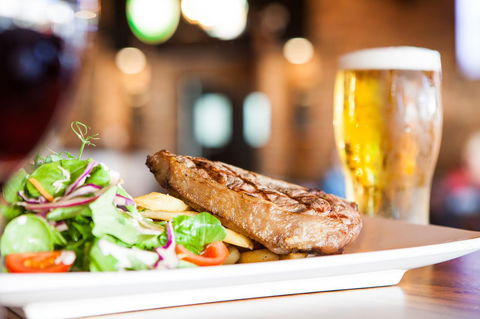 Leisure Inn Hotel Rockingham - Tourism Caloundra 18