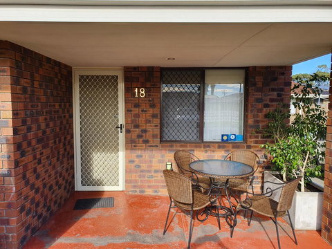 Ocean Beach Chalet 18 - Tourism Caloundra 14