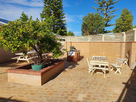 Ocean Beach Chalet 18 - Tourism Caloundra 10