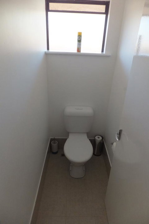 Ocean Beach Chalet 18 - Tourism Caloundra 19