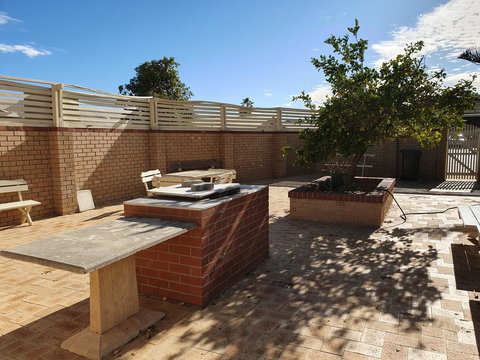 Ocean Beach Chalet 18 - Tourism Caloundra 12