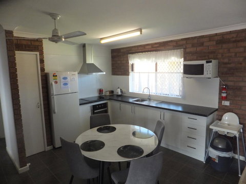 Ocean Beach Chalet 18 - Tourism Caloundra 16