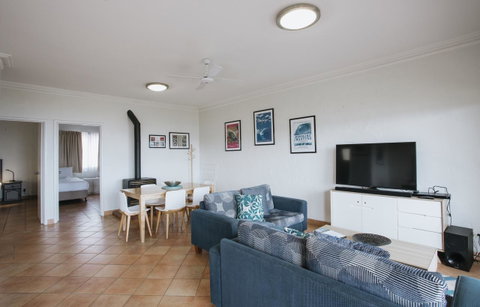 Canal Rocks Beachfront Apartments - Tourism Caloundra 33