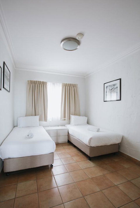 Canal Rocks Beachfront Apartments - Tourism Caloundra 32