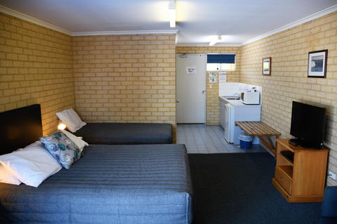 Kalbarri Seafront Villas - Tourism Caloundra 27