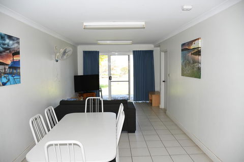 Kalbarri Seafront Villas - Tourism Caloundra 3