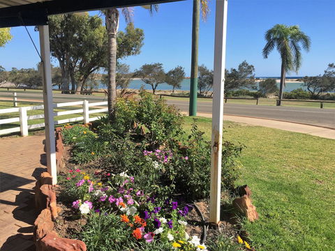 Kalbarri Seafront Villas - Tourism Caloundra 10
