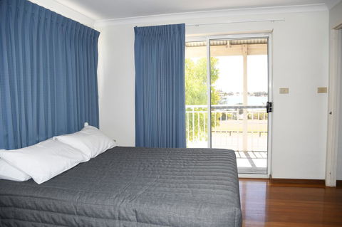Kalbarri Seafront Villas - Tourism Caloundra 2