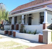 Captain's Heritage Cottage - Tourism Caloundra