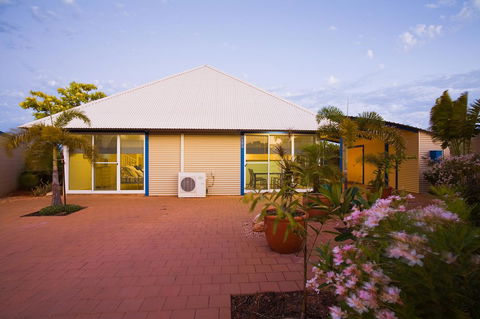 Osprey Holiday Village Unit 110 - Tourism Caloundra 21