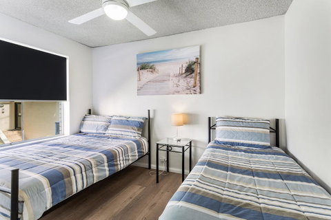 Laman Lodge, Unit 2, 15 Laman Street - Tourism Caloundra 10