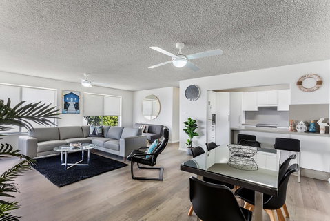 Laman Lodge, Unit 2, 15 Laman Street - Tourism Caloundra 2