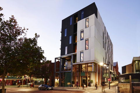 Alex Hotel - Tourism Caloundra 0