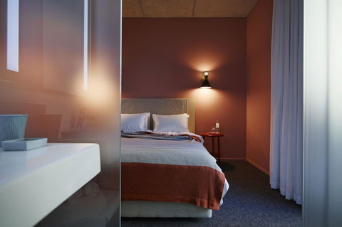 Alex Hotel - Tourism Caloundra 16