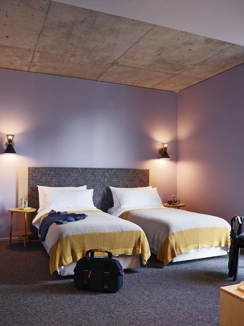 Alex Hotel - Tourism Caloundra 15