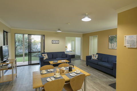 Amalfi Resort - Tourism Caloundra 11