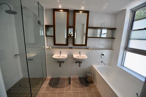 East On Byron - Tourism Caloundra 18