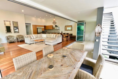 East On Byron - Tourism Caloundra 14