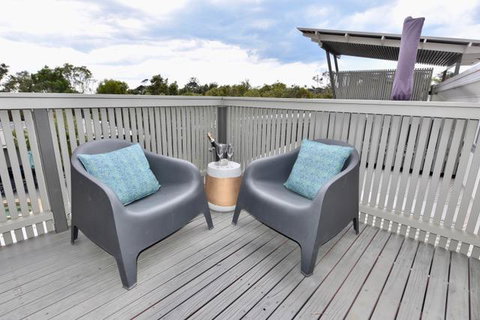 East On Byron - Tourism Caloundra 3
