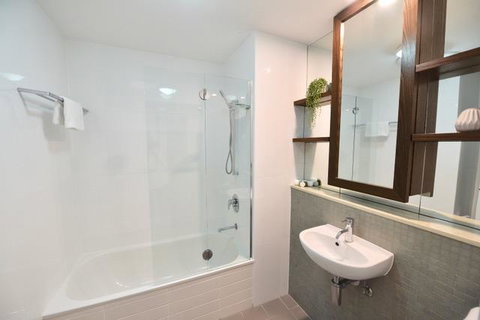 East On Byron - Tourism Caloundra 32