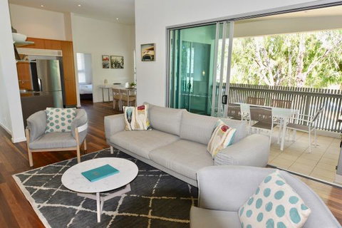 East On Byron - Tourism Caloundra 24