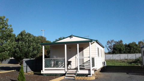 Junee Motor Inn - Tourism Caloundra 22