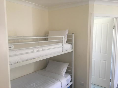 Junee Motor Inn - Tourism Caloundra 23