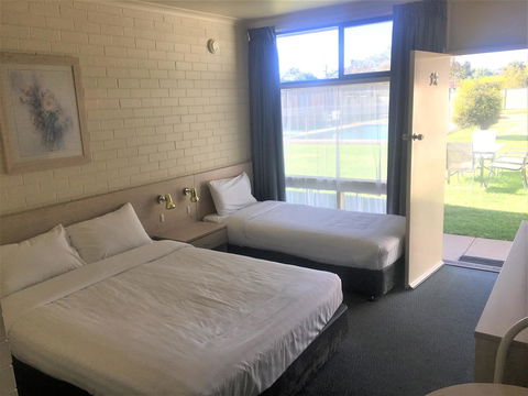 Junee Motor Inn - Tourism Caloundra 19