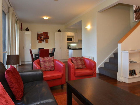 Villa Executive 2br Cypress DS Located Within Cypress Lakes Resort - Tourism Caloundra 1