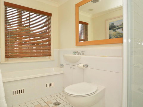 Villa Executive 2br Cypress DS Located Within Cypress Lakes Resort - Tourism Caloundra 12