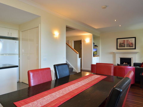 Villa Executive 2br Cypress DS Located Within Cypress Lakes Resort - Tourism Caloundra 5