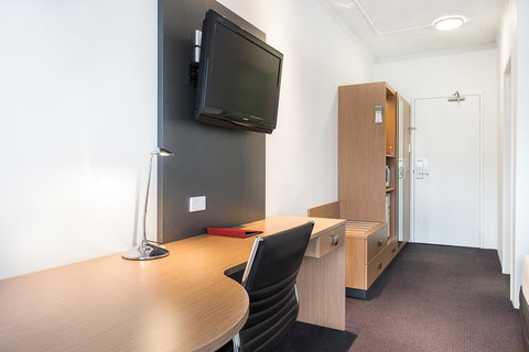 Metro Hotel Miranda - Tourism Caloundra 11