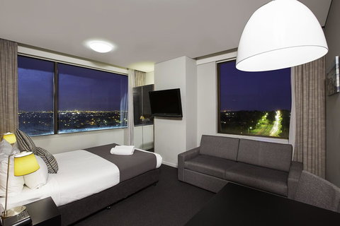 Metro Hotel Miranda - Tourism Caloundra 9