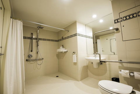 Rydges World Square - Tourism Caloundra 18