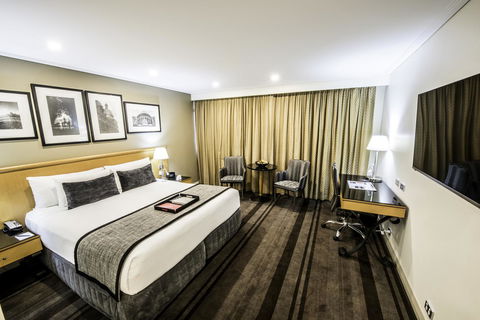 Rydges World Square - Tourism Caloundra 10