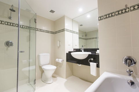 Rydges World Square - Tourism Caloundra 4