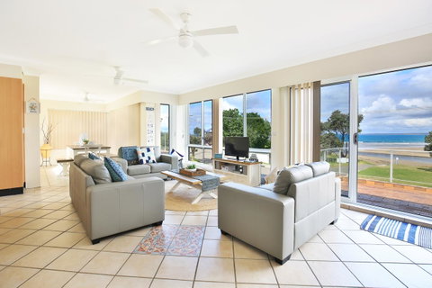The Rotunda, Gerroa - Tourism Caloundra 3
